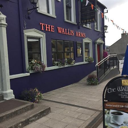 Wallis Arms Otel Sráid an Mhuilinn Dış mekan fotoğraf
