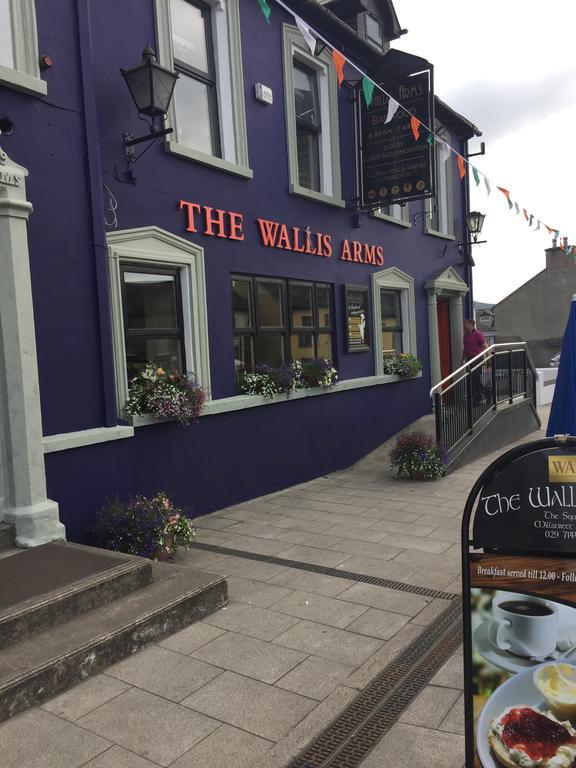 Wallis Arms Otel Sráid an Mhuilinn Dış mekan fotoğraf
